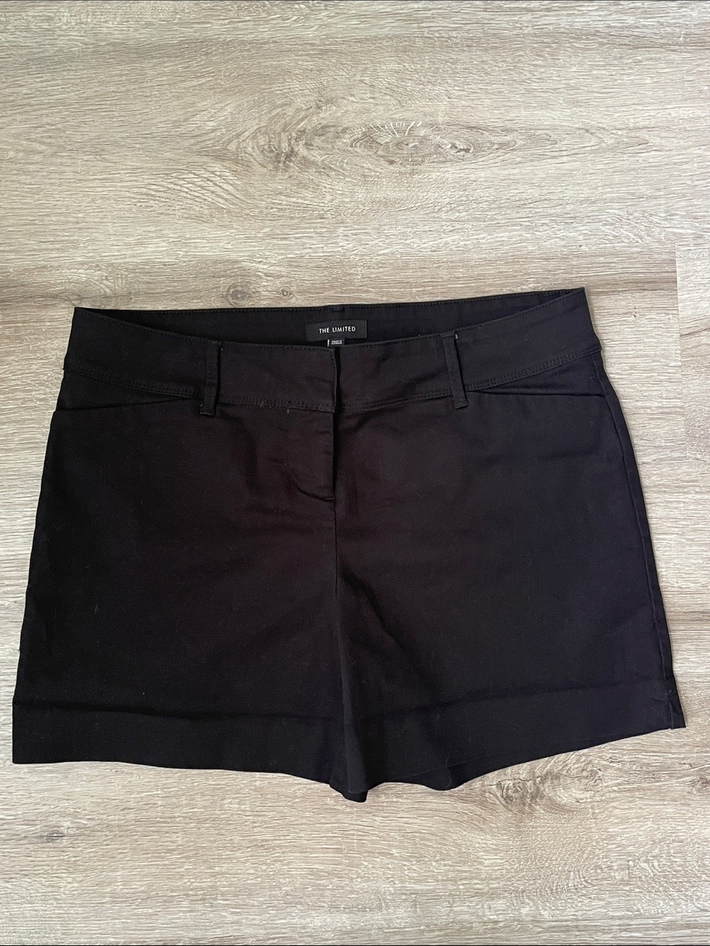 The Limited | black shorts size 8